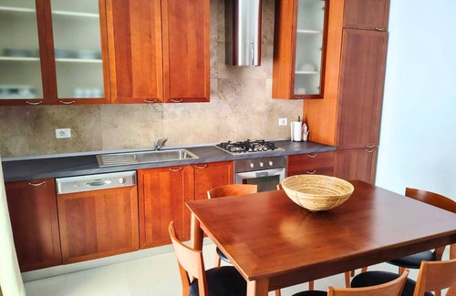 Milazzo Apartamento | Spacious Seaside Villa for 10 People - Center of Milazzo Within Walking Distance