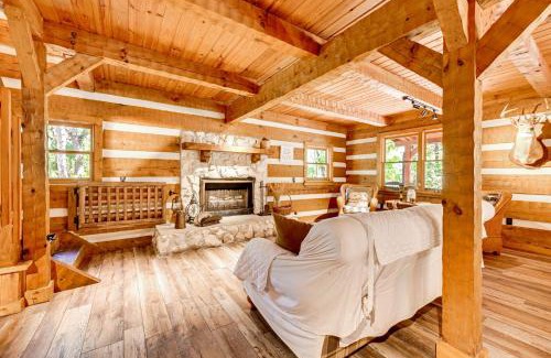 Sebring Casa | Spacious Sebring Family Cabin with Fun Barn and Yard!