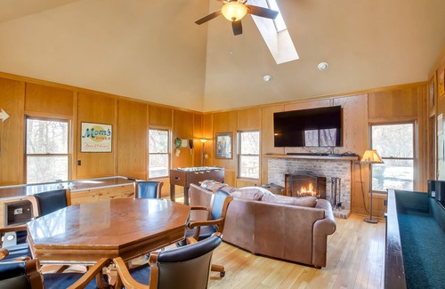 Madison Casa | Spacious & Secluded Madison Home Near Dtwn!