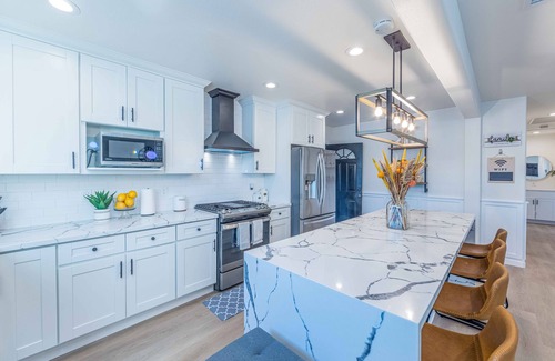 Midway City Casa | Spacious Socal Villa Minutes to Disneyland and Attractions