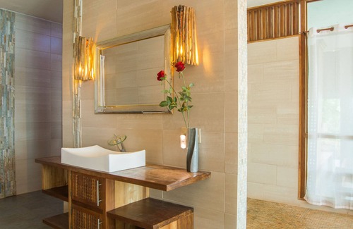 Torio Casa | Spacious studio with ocean view | Beachfront Boutique Hotel | pool & restaurant