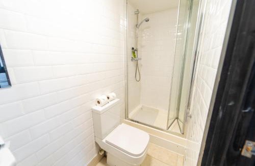 Selly Oak Apartamento | Spacious studios in Guest House next to UOB and 10min to the City!