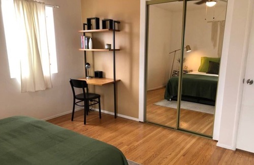 Old Town Apartamento | Spacious Sunny Bright Private Apartment