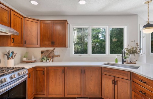 Pinehurst Casa | Spacious: swimming pool, walk to the village.