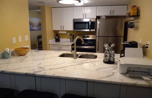 Bayview Casa | Spacious Townhome - Bermuda Bay Beach & Raquet Club - St. Petersburg