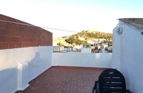 Oliva Casa | Spacious townhouse with roof terrace and amazing views over old town. Sleeps 6.