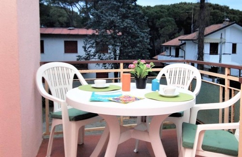 Lignano Riviera Apartamento | Amplia casa de vacaciones en una ubicación cómoda.