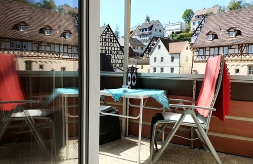 Mainberg Apartamento | Spacious vacation apartment directly below Mainberg Castle