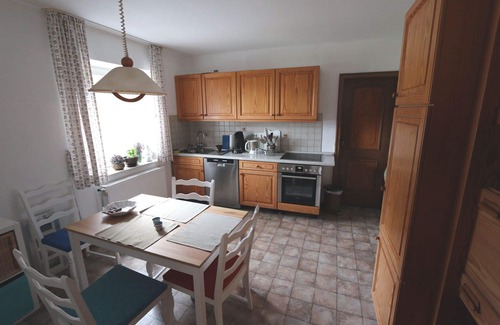 Lemgo Cabaña | Amplio apartamento en el borde con una vista lejana fantástica
