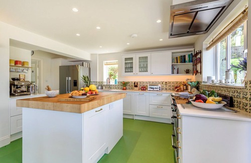 Dittisham Casa | Spacious Waterfront Home with Pool in Dittisham