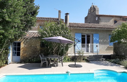 Les Casses Casa | Espaciosas equipadas casa con piscina, capacidad para 6 personas cómodamente