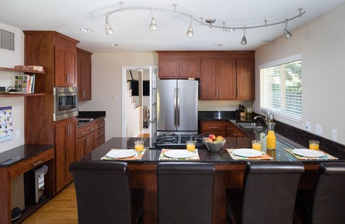 Kenwood Casa | Wine Country Retreat - Casa elegante y confortable