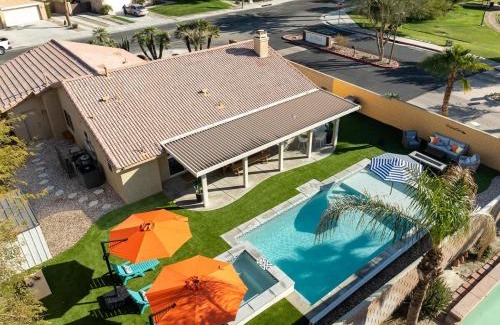 Las Brisas North Casa | Spacious Yard, Sparkling Pool & Spa, Firepit, 9beds!