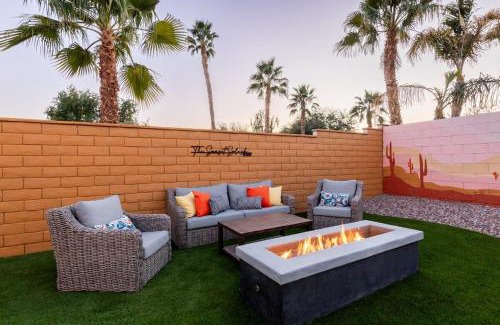 Las Brisas North Casa | Spacious Yard, Sparkling Pool & Spa, Firepit, 9beds!
