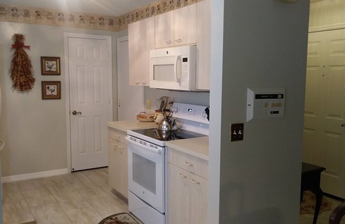 The Villages Casa | Spanish Springs area Courtyard Villa w / Golf Cart - se admiten perros