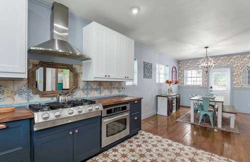 Norfolk Casa | Spanish Style Casita 2BR/2BA Dogs Welcome