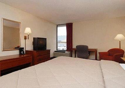 Pennington Bend Hotel | Spark By Hilton Nashville At Opryland