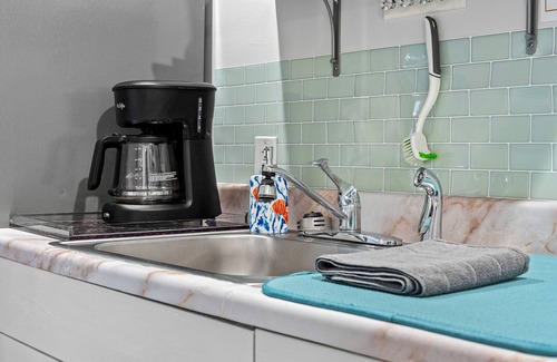 Southwest Cabaña | Sparkling Clean 2BR Suite in WPB w. King Bed, Bunk Bed