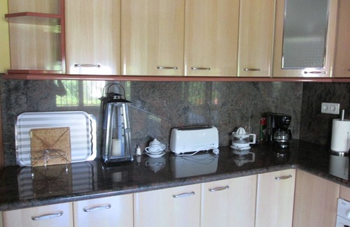 El Vendrell Casa | Amplia planta baja de una casa de dos plantas: terraza, barbacoa, jardin.