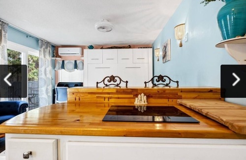 Ocean Ridge Cabaña | SPECIAL‼️ COASTAL COTTAGE SLEEPS 4 SWIMMING, FISHING, TURTLE TOURS, GOLF, BIKING