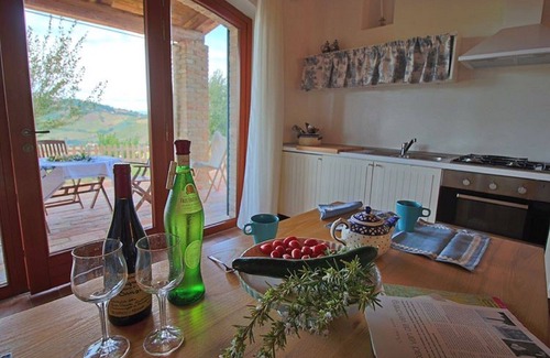 Montelabbate Apartamento | OFERTA ESPECIAL! Delicioso retiro en el increíble país de verano con piscina cerca de Urbino