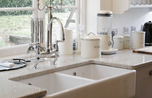 Oxted Casa | Special Offers Surrey Farmhouse 5 Bedrooms - Sleeps 10