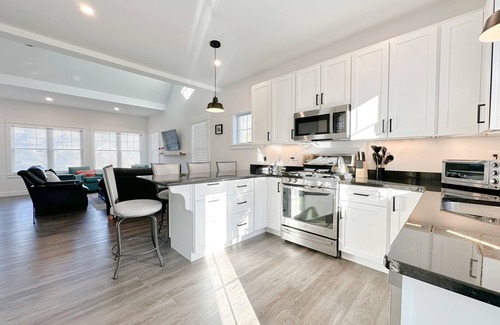 Arundel Cabaña | Spectacular 3 Bdrm Cottage in Private Resort