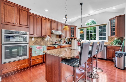 Aldie Casa | Spectacular 6-bedroom Spacious house with Theatre, Game Room, fitness