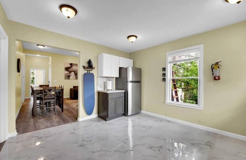 South Side Apartamento | Spectacular and Spacious 3-bedroom apartment with AC and heater in Mount Vernon.