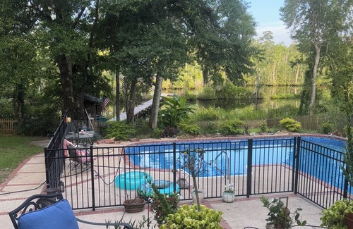 Creola Apartamento | Spectacular apartment for rent on the beautiful Bayou Sara Creek in Mobile, AL