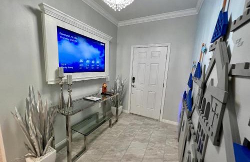 Davenport Casa | Spectacular! Disney/Universal Themed Home