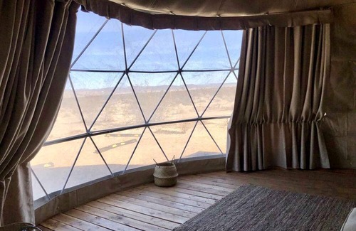 Joshua Tree Cabina | Spectacular Dome near Joshua Tree National Park, Surrounded by the Beauty of the Mojave Desert for an Incredible Glamping Experience in California