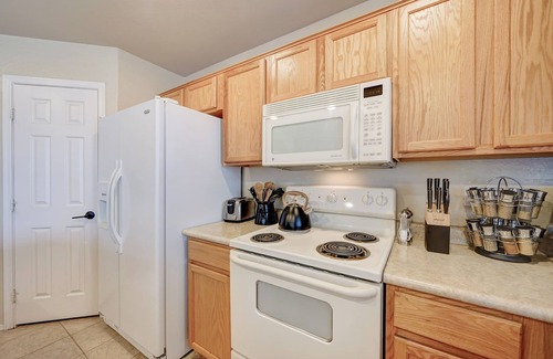 San Tan Valley Casa | Spectacular Golf Getaway and Fun in the Sun in Johnson Ranch!