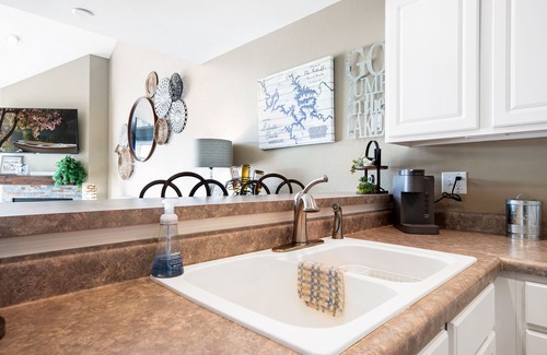 Kaiser Condominio | Spectacular Lake and Wildlife Views!