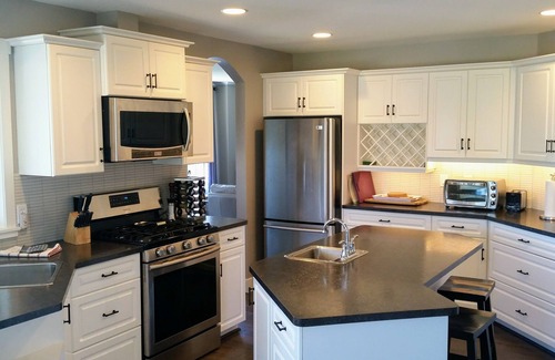 Central Okanagan Casa | Vistas espectaculares al lago: ideal para parejas y familias