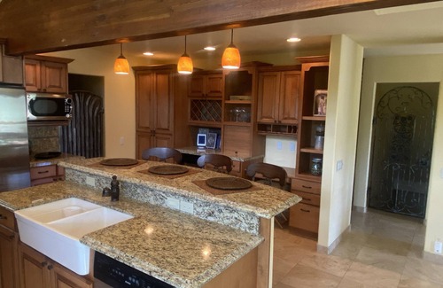 Hailey Casa | Spectacular,peaceful Sun Valley Mountain View Home ,2Acr,Access to Private Lake.