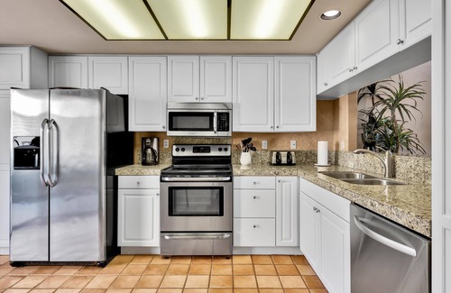 La Quinta Casa | Spectacular PGA West Stadium Course, Pond Front, Gas BBQ, Steps to Pool and Spa