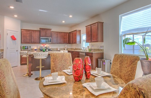 Balm Casa | Spectacular Retreat 5BD L12ppl l Heart of Tampa FL