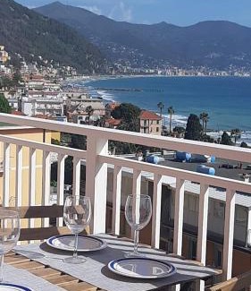 Laigueglia Casa | Spectacular sea view - 3 minutes walk from the sea