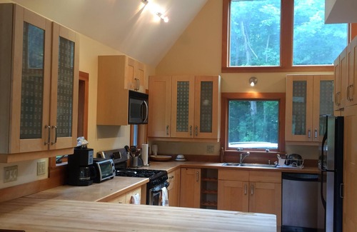 Lee Casa | ¡Espectacular entorno en su propio lago privado cerca de todo!