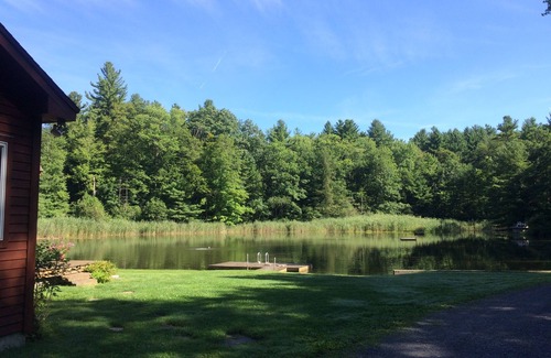 Lee Casa | ¡Espectacular entorno en su propio lago privado cerca de todo!