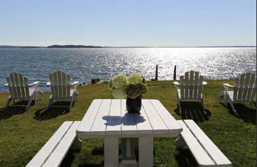 Silver Beach Casa | Vistas-Views-vistas de la hermosa bahía de Peconic. Buen gusto renovado 1929 Cabo.