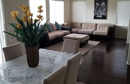 Las Vegas Casa | Vistas del tren, la montaña y el tren de la ciudad