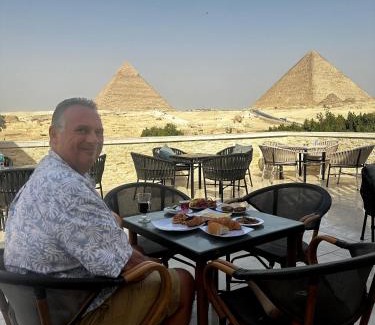 Giza Hotel | Sphinx Scarab Pyramids View