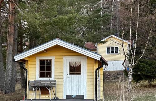 Sodersvik Casa | Spillersboda stuga med båtar