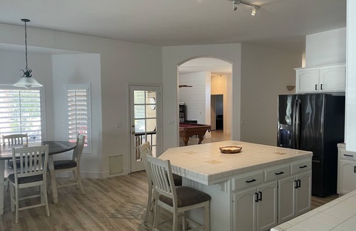 Greenacres Casa | Spirit Lake Luxury Poolside Escape!