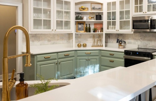 Jonesboro Casa | Spivey Manor · Sink into the Luxe Corner Tub at an Upscale, Spacious Home