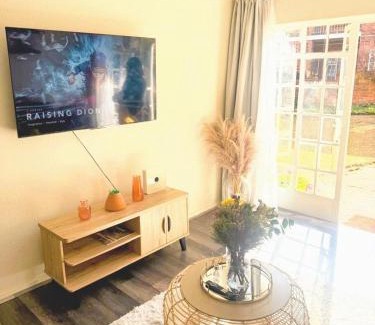 Woodmead Apartamento | Splendid spacious two bedroom apartment