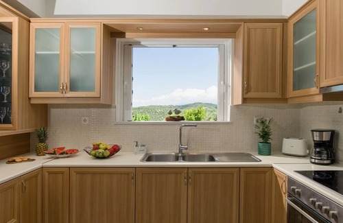 Darmarochori Villa | Splendid Villa Chania: 5' to Beach / Private Pool / Playground / BBQ Area
