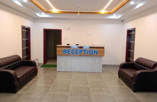 Hajo Hotel | SPOT ON Khushi Lodge